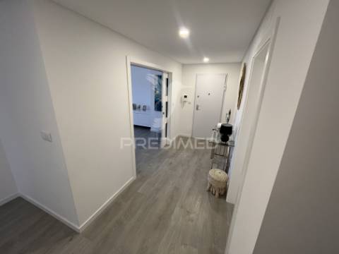 Apartamento t4 em samora corrreia