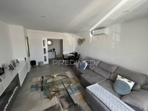 Apartamento t4 em samora corrreia