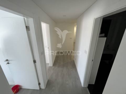 Apartamento t4 em samora corrreia