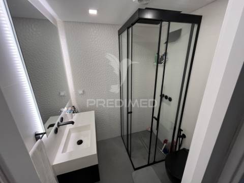 Apartamento t4 em samora corrreia