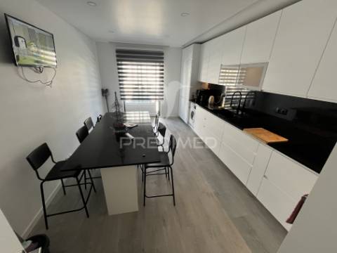 Apartamento t4 em samora corrreia