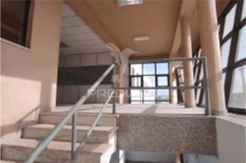Instalação industrial de grande dimensão na zona industrial de torres novas - 12.056 m²