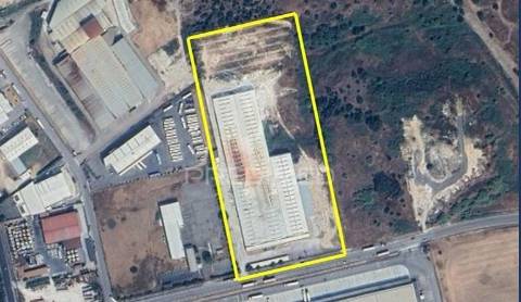 Instalação industrial de grande dimensão na zona industrial de torres novas - 12.056 m²