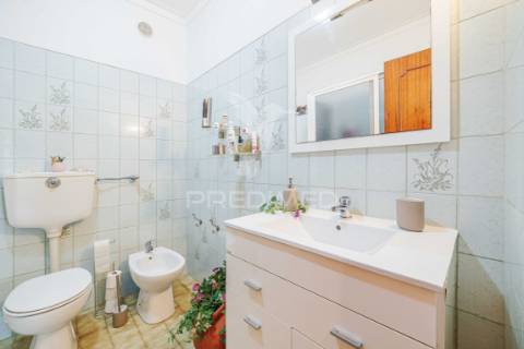 Apartamento t3 em massamá – luminosidade, conforto e localização privilegiada