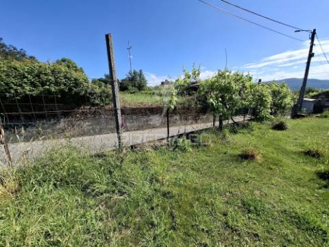 Terreno p/construção em codeceda, vila verde