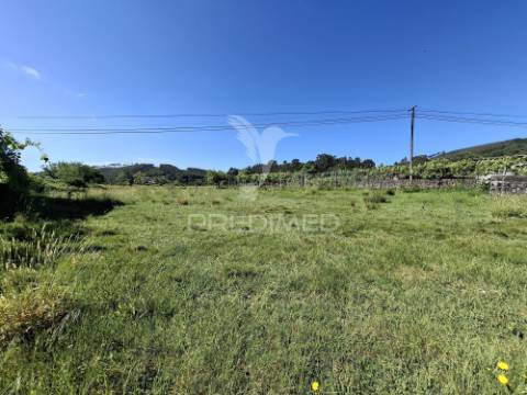 Terreno p/construção em codeceda, vila verde
