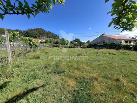 Terreno p/construção em codeceda, vila verde