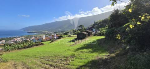 Ruína com vista deslumbrante sobre o atlântico – prainha, são roque do pico