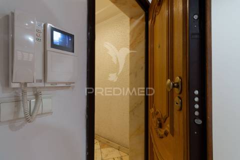 Apartamento t3 duplex para arrendamento na charneca da caparica
