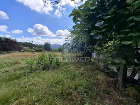 Terreno p/construção em codeceda, vila verde