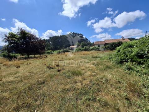 Terreno p/construção em codeceda, vila verde