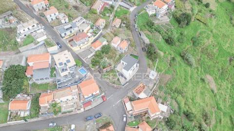 Vendo motradia para recuperar no estreito da calheta