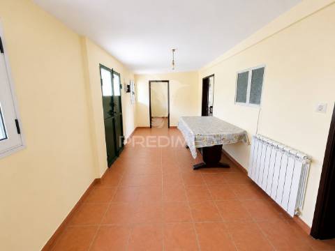 Moradia t5+1 em codeceda, vila verde (braga)