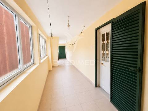Moradia t5+1 em codeceda, vila verde (braga)