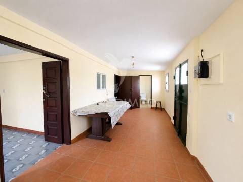 Moradia t5+1 em codeceda, vila verde (braga)