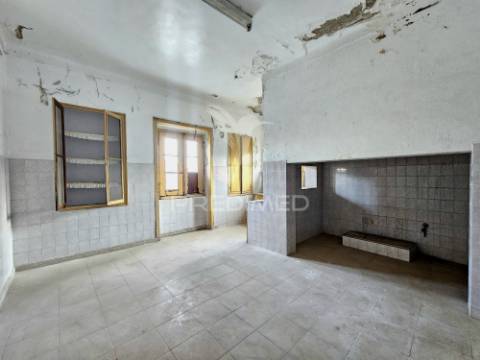 Edifício para reabilitação com projeto desenvolvido no centro de castro verde