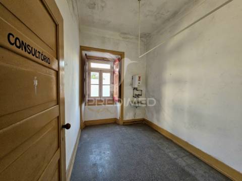 Edifício para reabilitação com projeto desenvolvido no centro de castro verde
