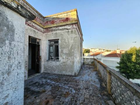 Edifício para reabilitação com projeto desenvolvido no centro de castro verde