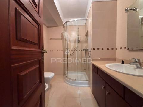 Apartamento t3 central para arrendamento