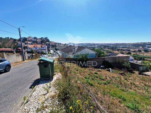 Terreno urbano para construção com 345 m²