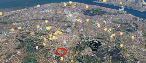 Terreno urbano para construção com 345 m²