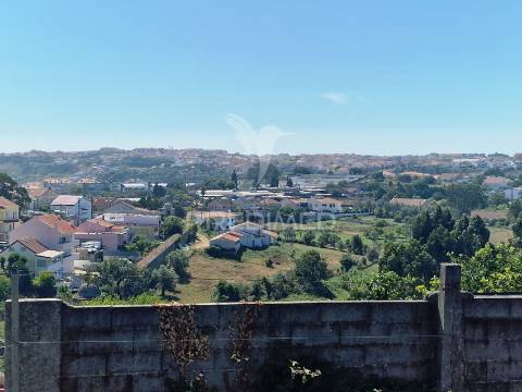 Terreno urbano para construção com 574 m²