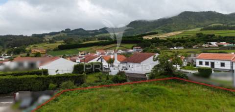 Terreno urbano para construção com projeto de moradia t3 aprovado