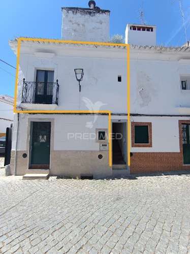 Apartamento t1 com terraço no centro de campo maior