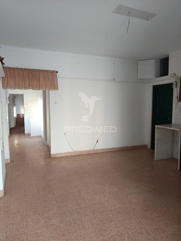 Apartamento t1 com terraço no centro de campo maior