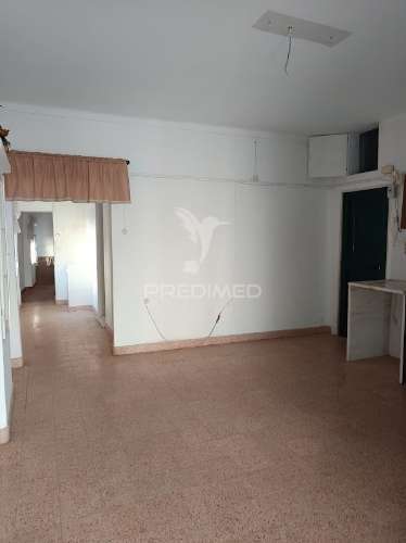 Apartamento t1 com terraço no centro de campo maior