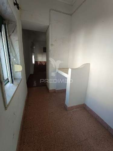 Apartamento t1 com terraço no centro de campo maior