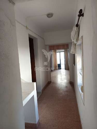 Apartamento t1 com terraço no centro de campo maior