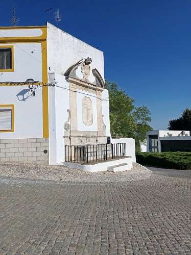 Apartamento t1 com terraço no centro de campo maior