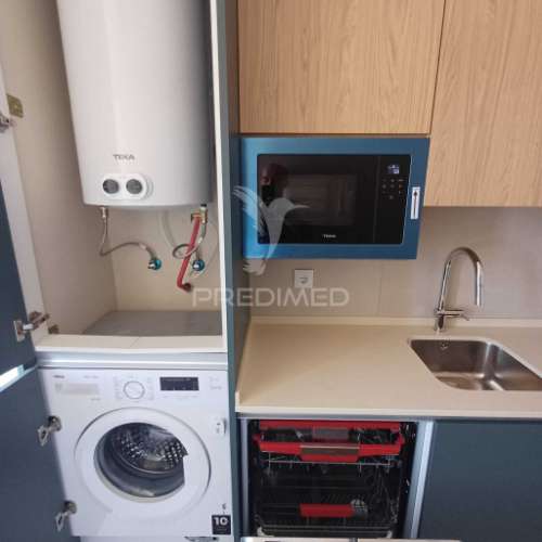 Apartamento t3 renovado com varanda - queluz