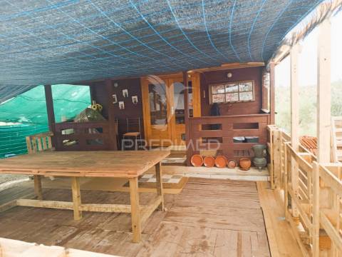 Quintinha com 2 habitações  e piscina— alqueva