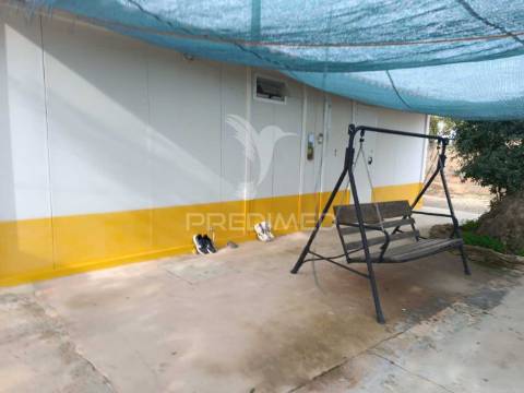 Quintinha com 2 habitações  e piscina— alqueva