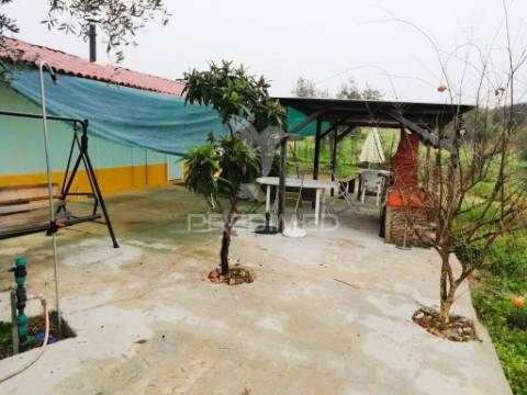 Quintinha com 2 habitações  e piscina— alqueva