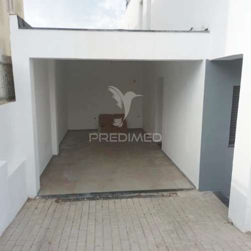 Moradia t3 geminada com piscina fernão ferro