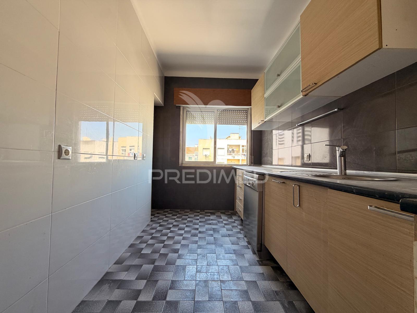Arrenda-se apartamento t3 no centro de setúbal