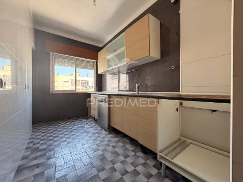 Arrenda-se apartamento t3 no centro de setúbal