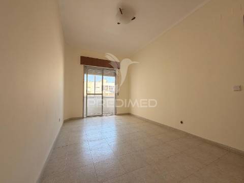 Arrenda-se apartamento t3 no centro de setúbal