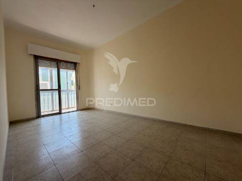 Arrenda-se apartamento t3 no centro de setúbal