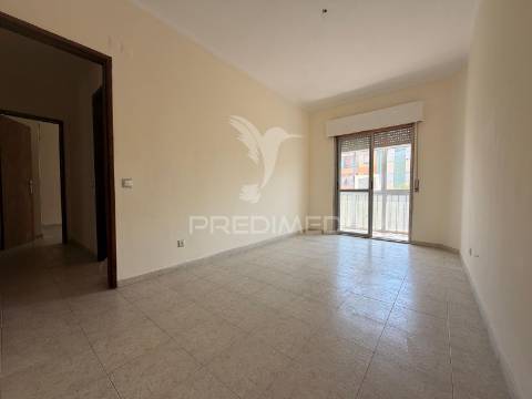 Arrenda-se apartamento t3 no centro de setúbal
