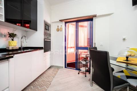Apartamento t2 totalmente remodelado em 2025 | conforto, elegância e excelente localização