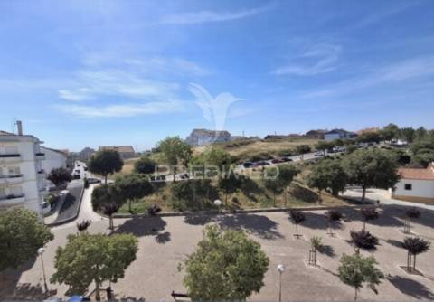 Apartamento t3 no centro de casal de cambra