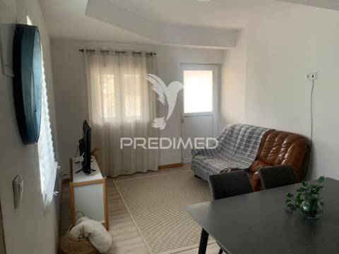 Moradia com 6 apartamentos independentes