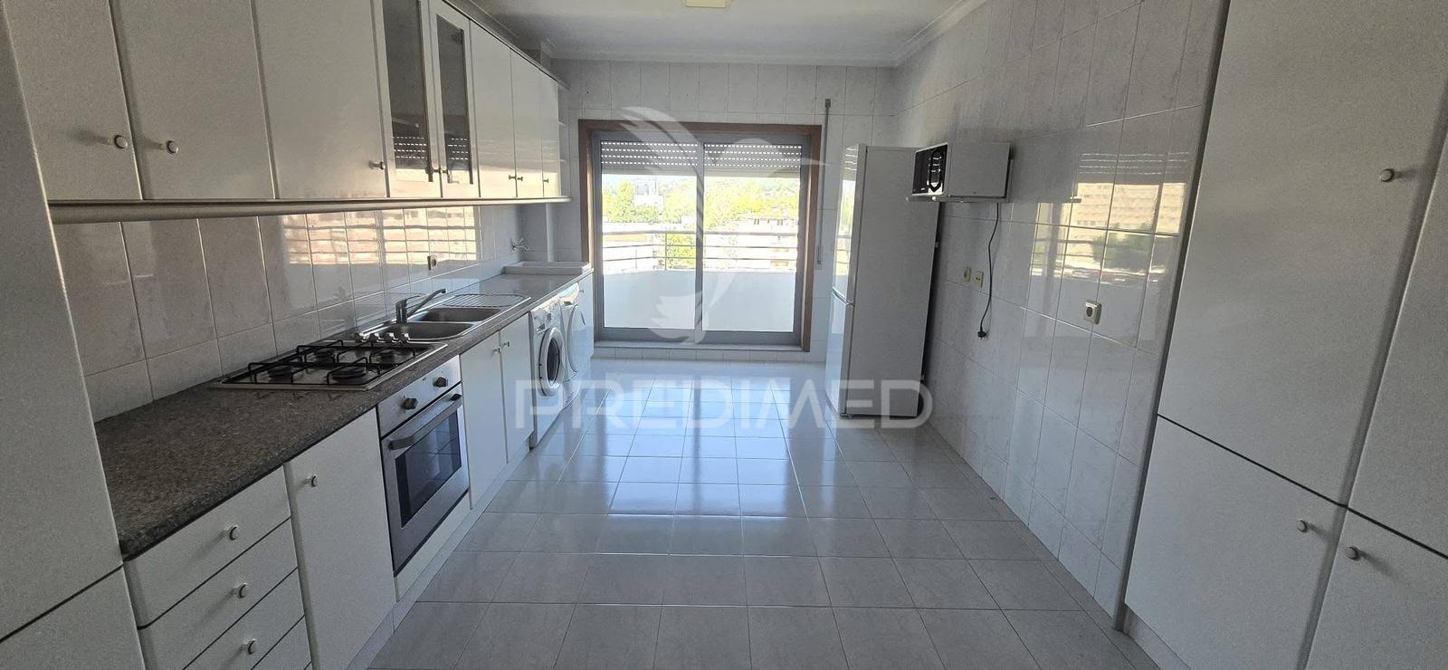Apartamento t5 duplex com 211 m² no coração da cidade de braga