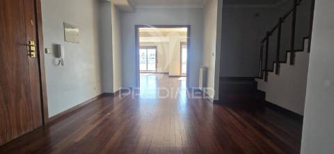 Apartamento t5 duplex com 211 m² no coração da cidade de braga