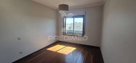 Apartamento t5 duplex com 211 m² no coração da cidade de braga
