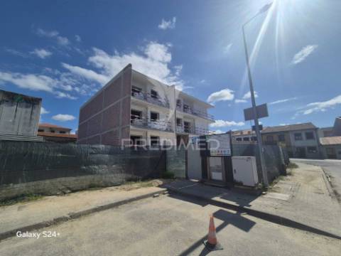 Apartamento t1 novo – frossos (braga)